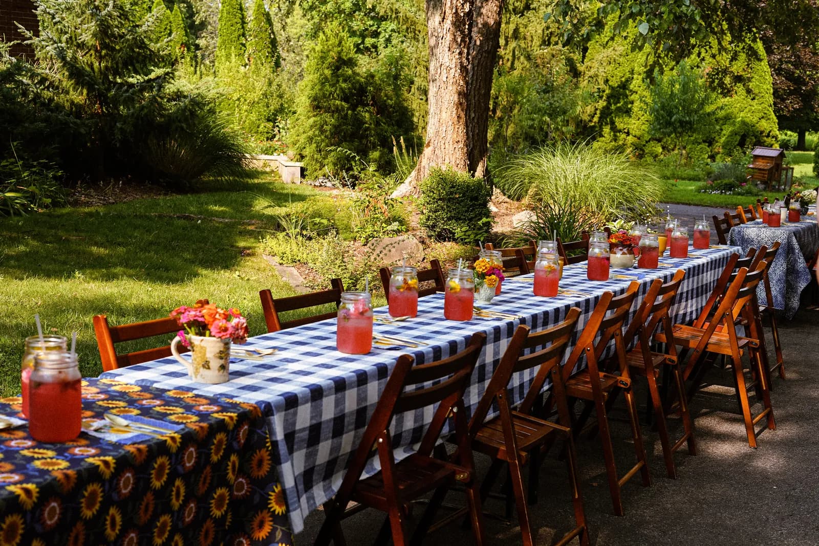 Farm table